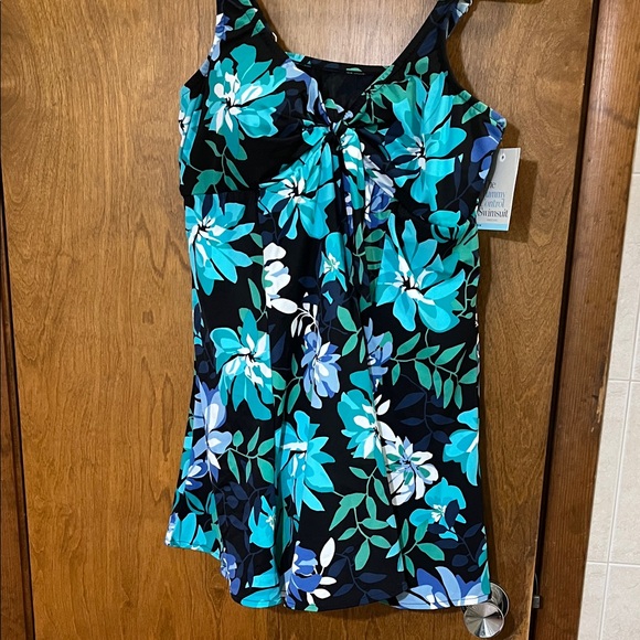 croft & barrow Other - Croft & Barrow Blue and Green Patterned Swim dress